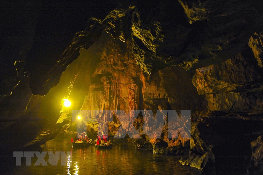 Trang An Scenic Landscape complex, Trang An wharf, Trinh Temple, May cave, Tien stream, Dia Linh cave, Dai cave, Hanh Cung Vu Lam, Vietnam, Vietnamplus, Vietnam News Agency