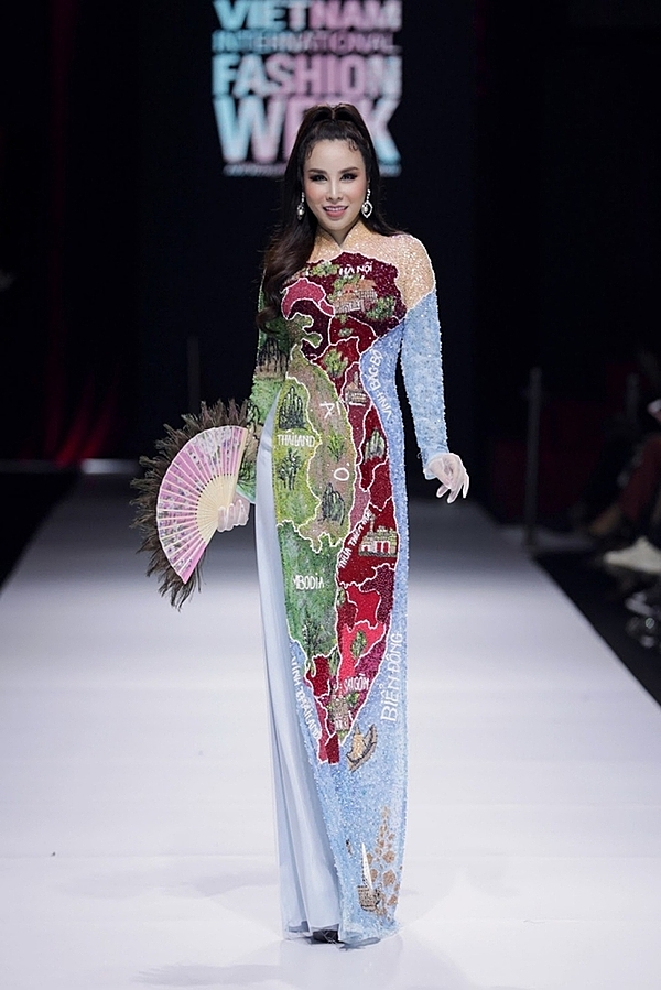 Vietnamese desiger, fashion, fashion show, ao dai, traditional