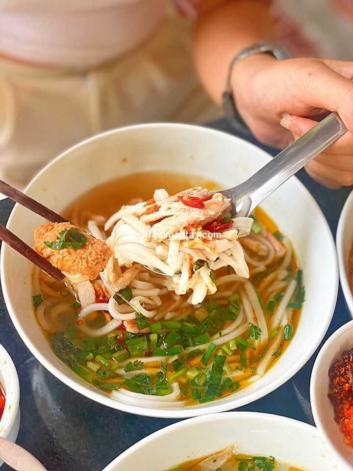 Ăn gì ở TPHCM? Ghim 78 Quán ăn ngon Sài Gòn nổi tiếng giá bình dân 