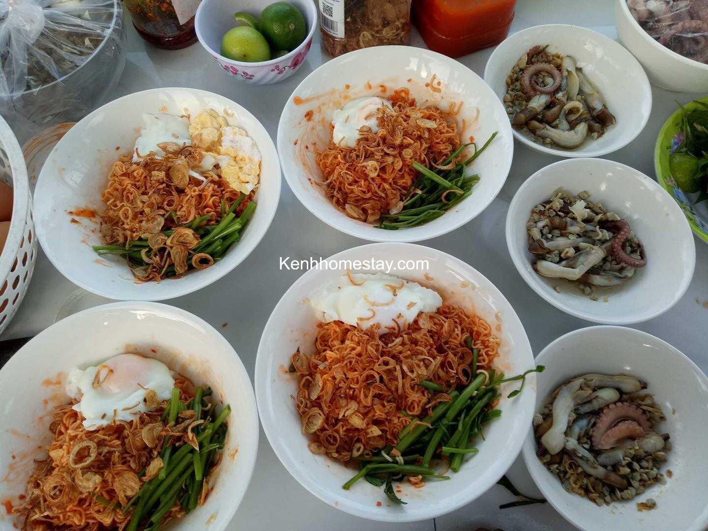 Top 10 Quán mì trộn muối ớt ở Sài Gòn TPHCM ngon đông khách 