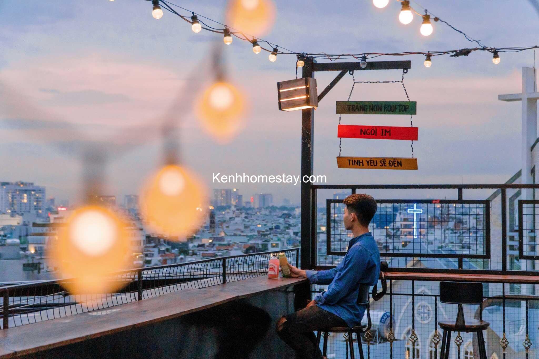 Top 15 Quán cafe sân thượng view đẹp ở Sài Gòn – TPHCM đáng đi nhất 