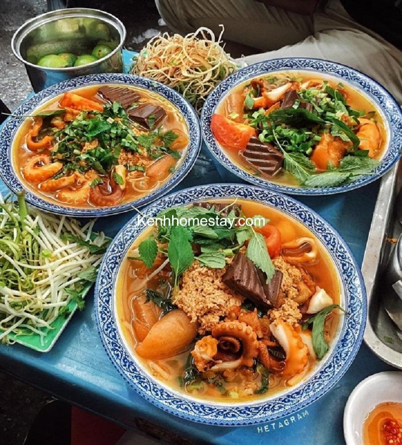 Top 15 Quán bún riêu ngon ở Sài Gòn TPHCM giá rẻ đông khách nhất 