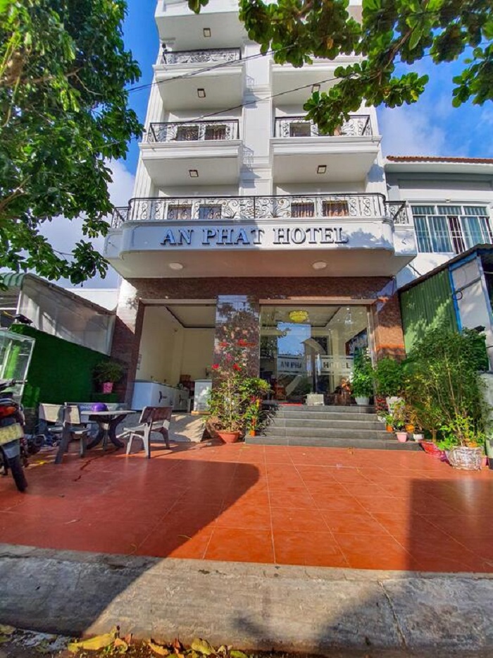TOP 10 Khách Sạn Ở Côn Đảo Gần Biển View Đẹp
