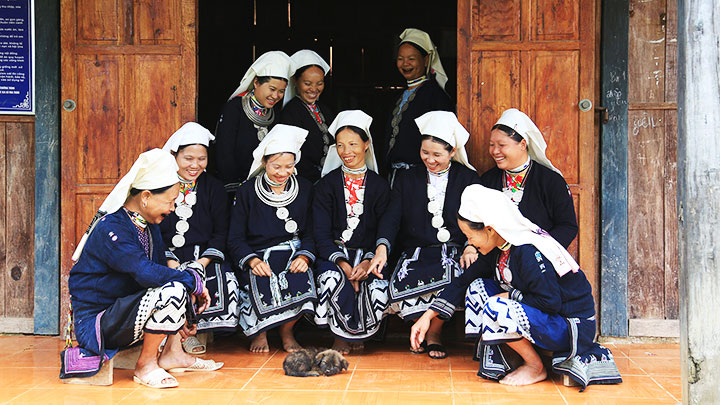 Unique patterns on traditional clothes of ethnic minority people