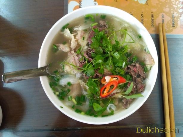 Trọn bộ 7 Quán ăn ngon nhất trên đường Võ Chí Công, Hà Nội năm 2021