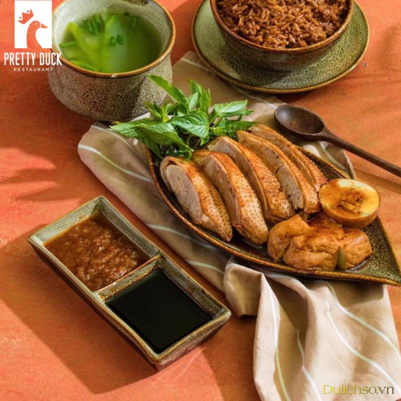 Trọn bộ 10 Quán ăn ngon nhất trên đường Huỳnh Thúc Kháng, Hà Nội năm 2021