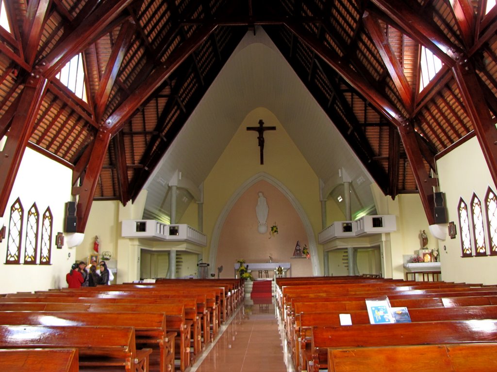                           Chiêm ngưỡng hai nhà thờ có kiến trúc độc đáo ở Đà Lạt                      