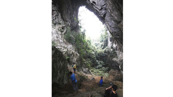 Exploring Lung Pang Peak in Cao Bang Province