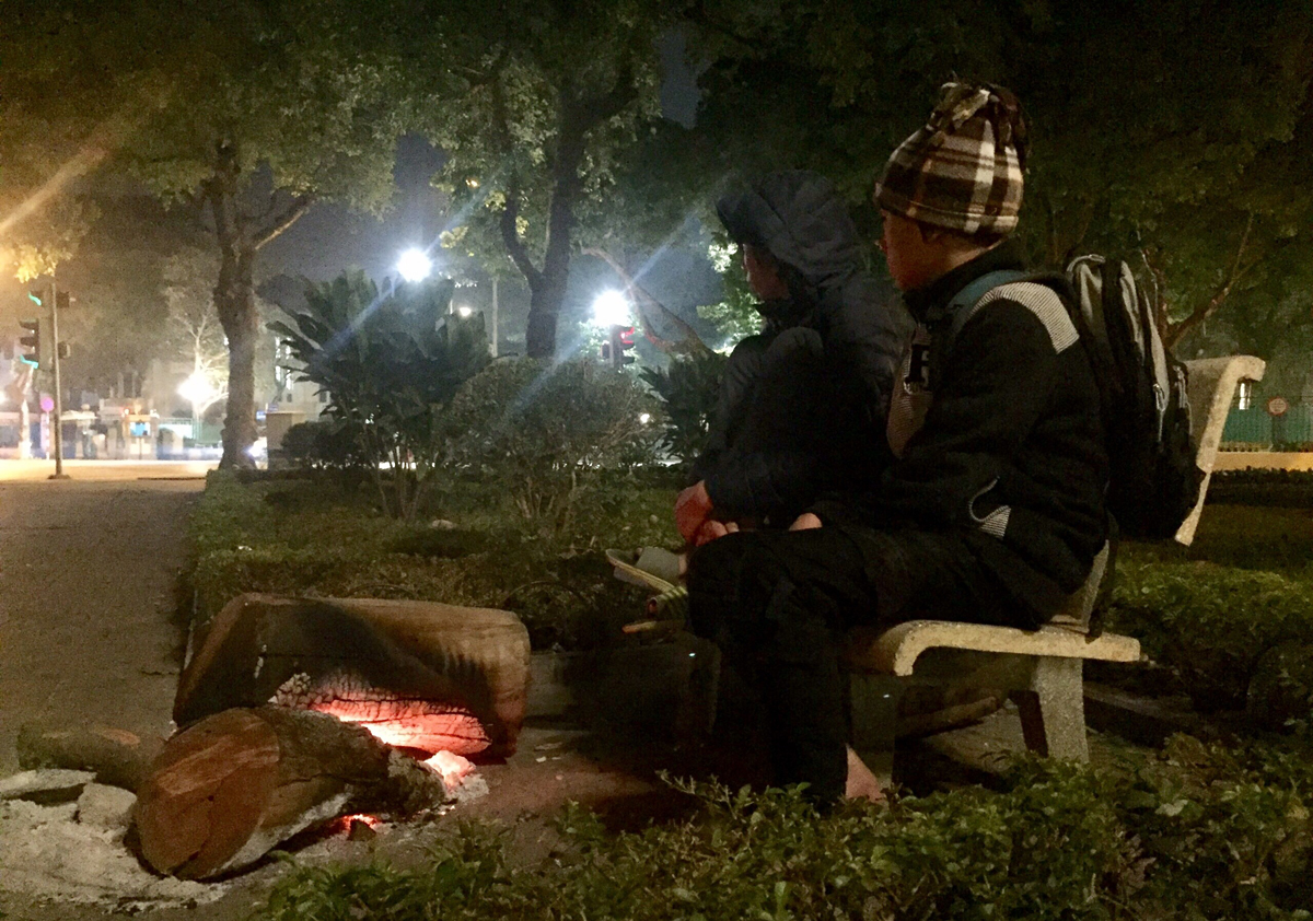 ​Hanoi charity’s young volunteers spend nights rescuing homeless children