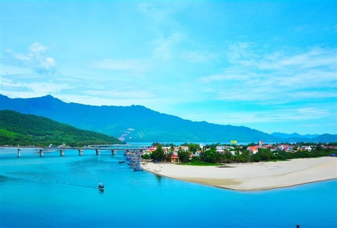 Hai Van pass: The best coast road in Central Vietnam, The best coast road in Central Vietnam, Hai Van pass, Vietnam News, VietnamPlus, Vietnam