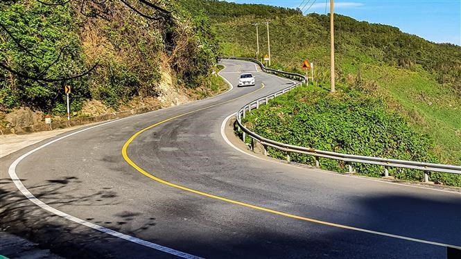 Hai Van pass: The best coast road in Central Vietnam, The best coast road in Central Vietnam, Hai Van pass, Vietnam News, VietnamPlus, Vietnam