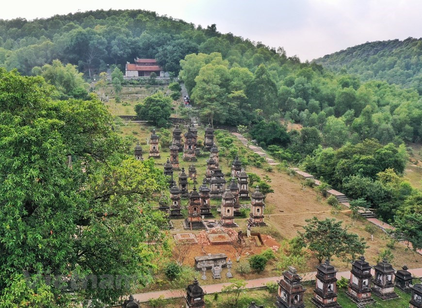 Bo Da pagoda, Vietnam, Vietnamplus