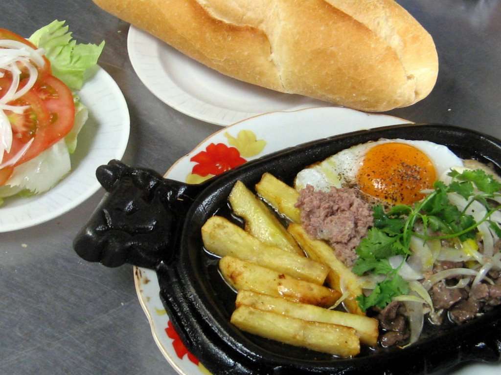 Top 20 Quán ăn sáng Đà Nẵng ngon giá bình dân đông khách nhất 