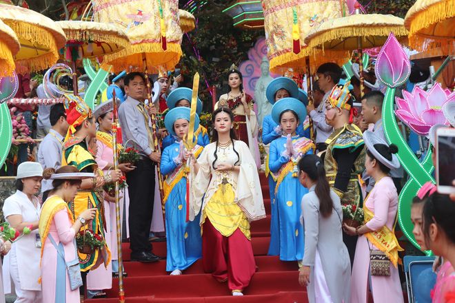 Danang Tourism, Travel Danang, Quan The Am Festival is recognized as a new National Intangible Cultural Heritage, new National Intangible Cultural Heritage