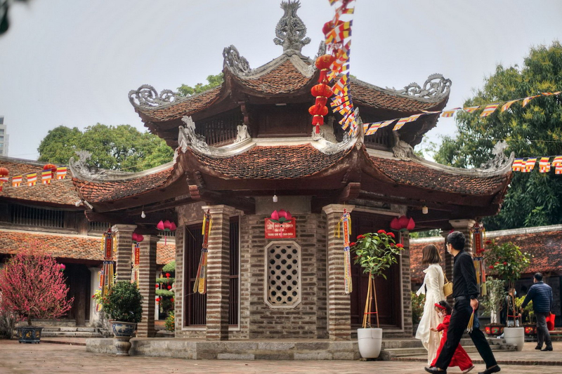 Lang Pagoda - Thang Long’s beautiful pagoda of exuberant greenery, Pagodas in Hanoi, Travel Hanoi, Hanoi tourism