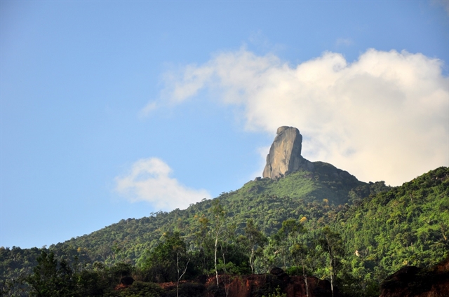 Conquering Đá Bia Mountain in Phú Yên