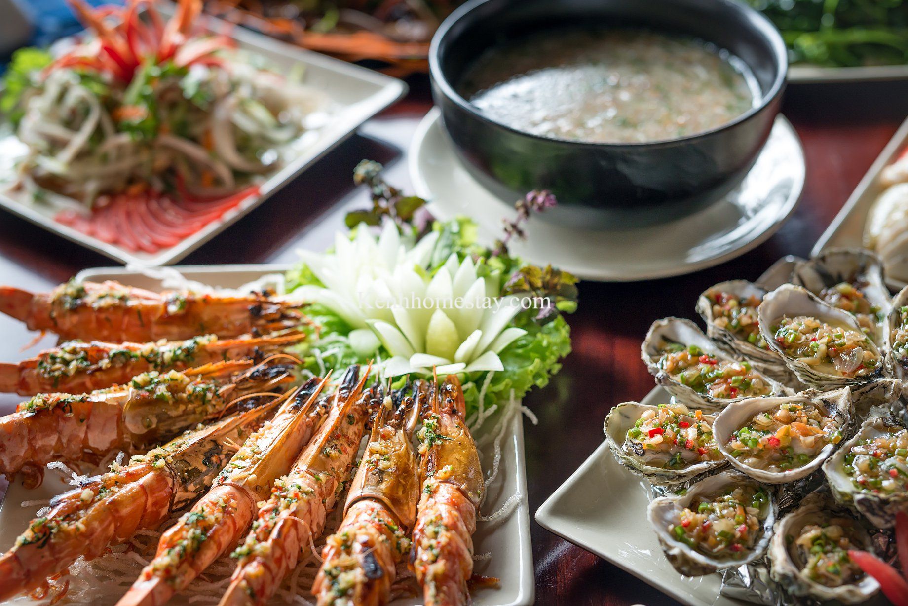 Top 10 Nhà hàng Quán hải sản Hạ Long tươi sống ngon nổi tiếng nhất 