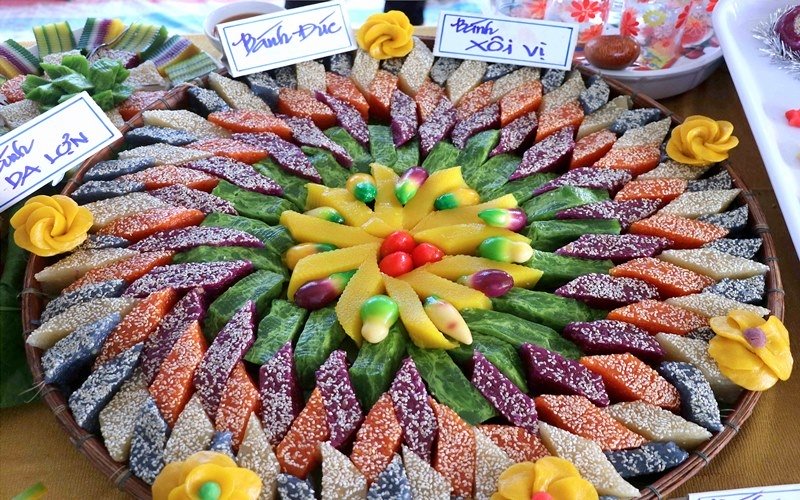 Festival introduces traditional cakes of southern region