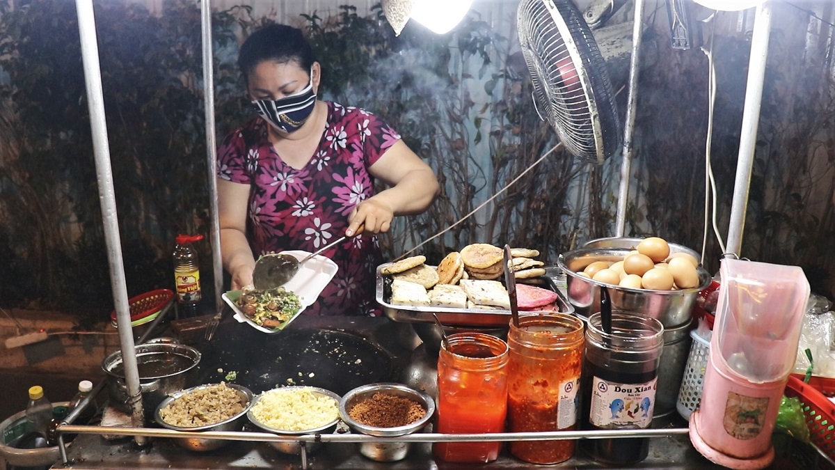 Saigon, Chinese food, Chinese cakes, Chinatown