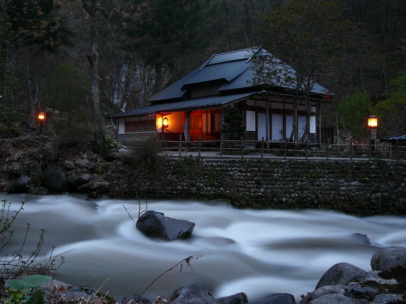 Onsen là gì? Top 3 Địa điểm Tắm Onsen Ở Nhật?