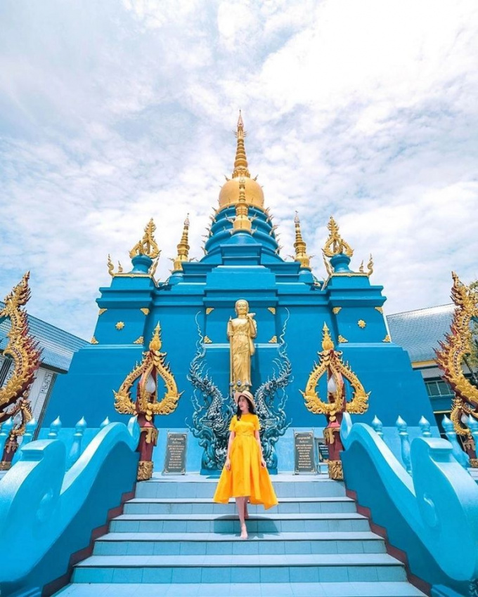 chùa wat rong seur ten (hổ nhảy) – ngôi chùa màu xanh độc nhất vô nhị ở thái lan