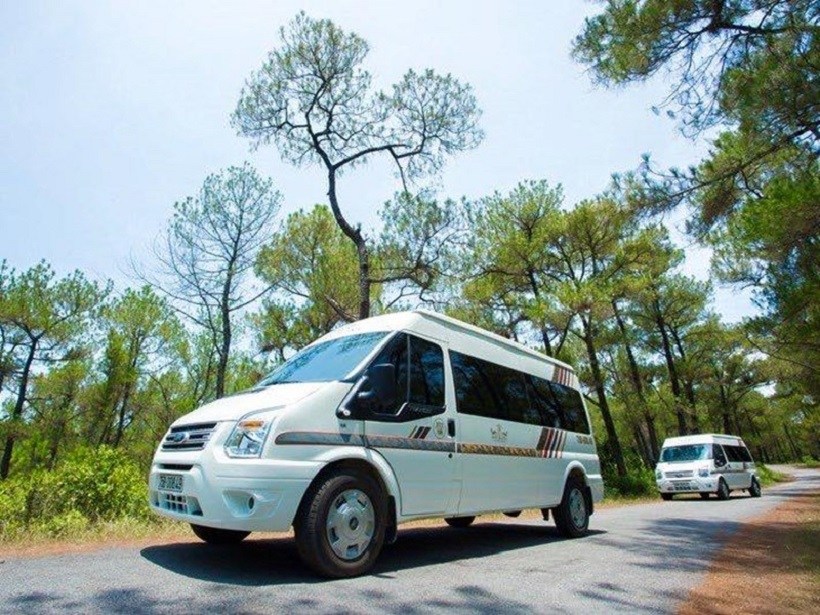 Nhà xe HAV Limousine đi Đà Nẵng – Huế: xe 9 chỗ VIP khá cao cấp