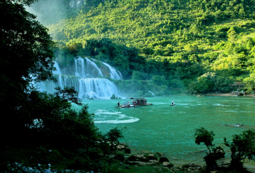 10 hồ từ Bắc – Nam thu hút phượt thủ Việt khám phá check –in