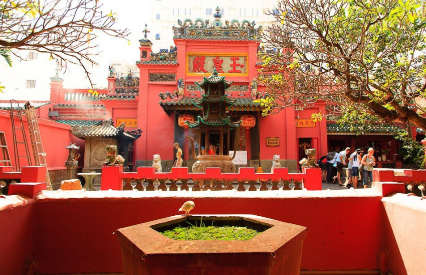 Review kinh nghiệm du lịch chùa Ngọc Hoàng “cầu con cái” là có ngay