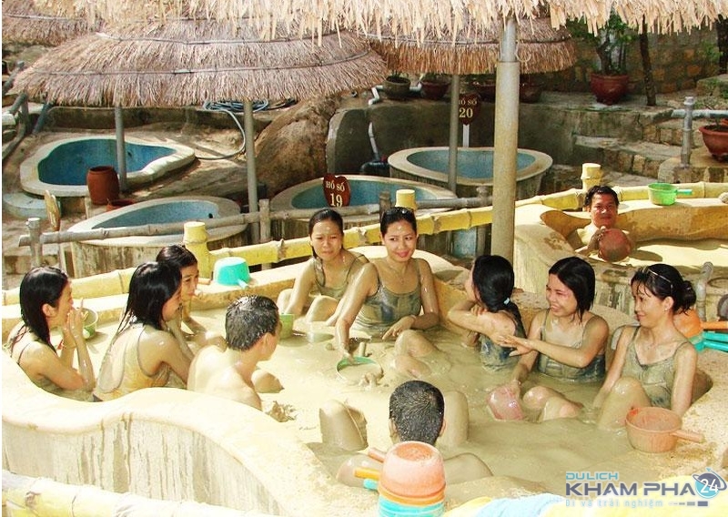 Khám phá khu du lịch Thanh Tân Huế trải nghiệm suối khoáng nóng, resort Thanh Tân Huế
