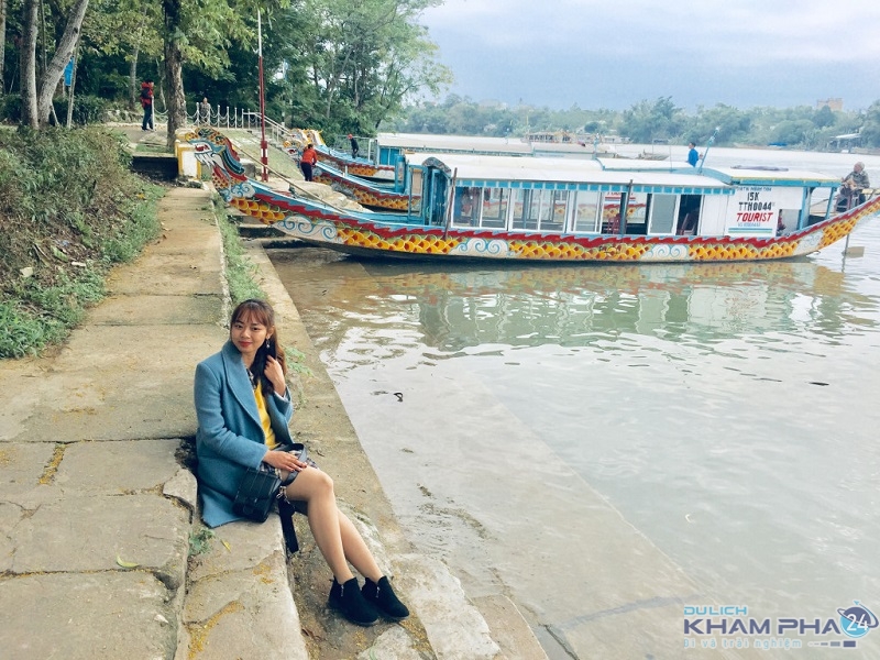 REVIEW về Thuyền Rồng Sông Hương Huế – giá vé dịch vụ mới nhất