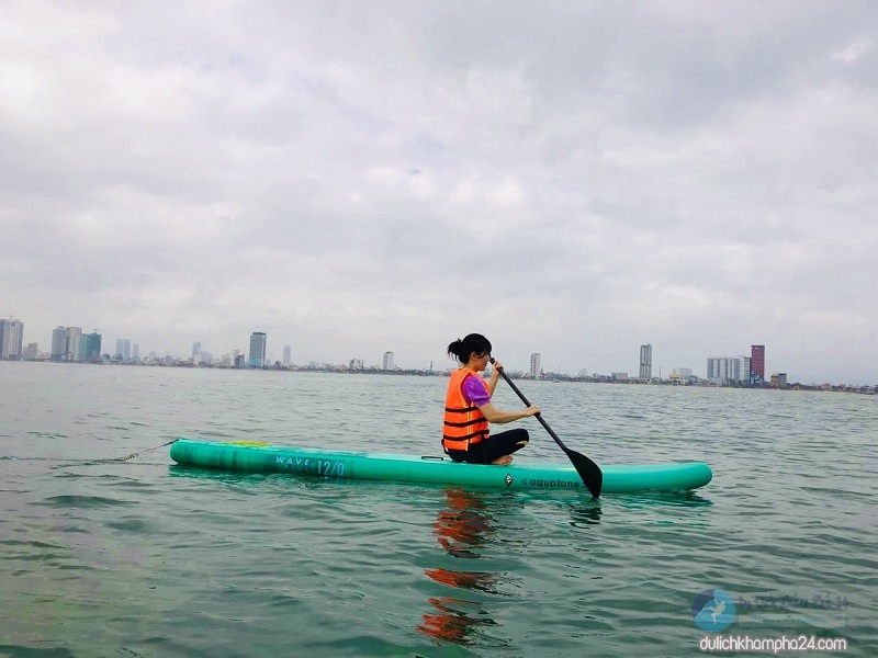 Trải nghiệm chèo thuyền sup Đà Nẵng lướt sóng biển – lặn ngắm san hô, chèo thuyền sup