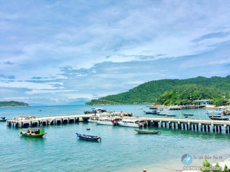 HỎI ĐÁP : Nên đi du lịch Cù Lao Chàm hay Đảo Lý Sơn?