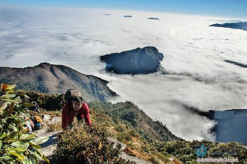 Kinh nghiệm du lịch Bạch Mộc Lương Tử (Lào Cai) tự túc 2021, núi Ky Quan San