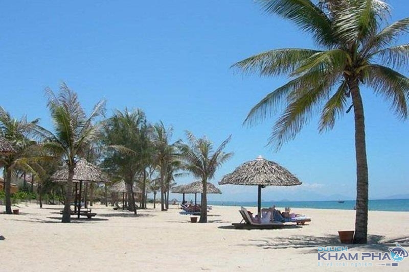 “Đu đưa” tại biển Hà My Hội An, top 10 bãi biển đẹp nhất Châu Á
