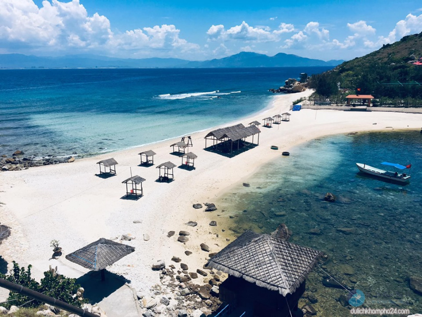 8 bãi biển đẹp nhất ở Nha Trang hiện nay nhất định phải ghé qua, đảo Bình Ba, đảo điệp Sơn