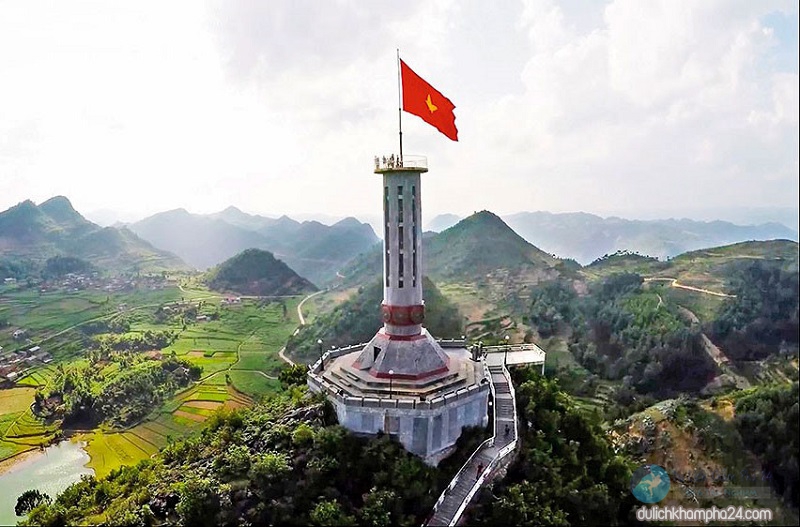 Giới thiệu về cột cờ Lũng Cú Hà Giang – điểm đến nơi địa đầu Tổ quốc