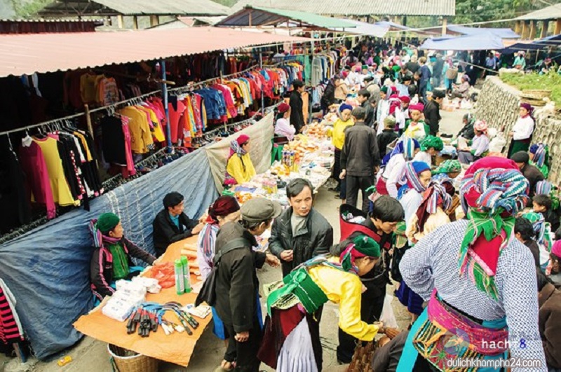 Ghé chợ lùi Hà Giang – trải nghiệm nét độc đáo của phiên chợ có 1-0-2