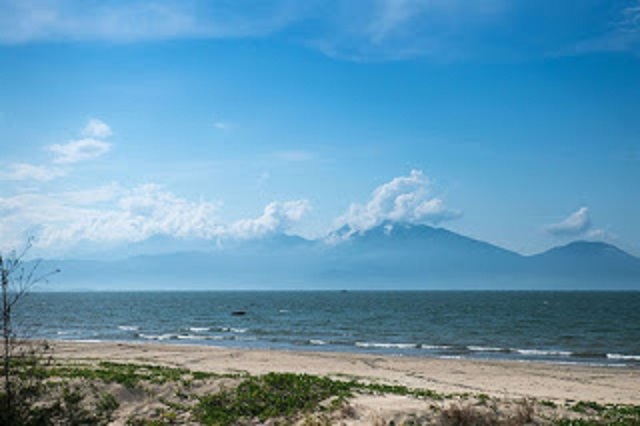 Top 8 bãi biển hoang sơ, đẹp mê hồn tại Đà Nẵng (Phần 2)