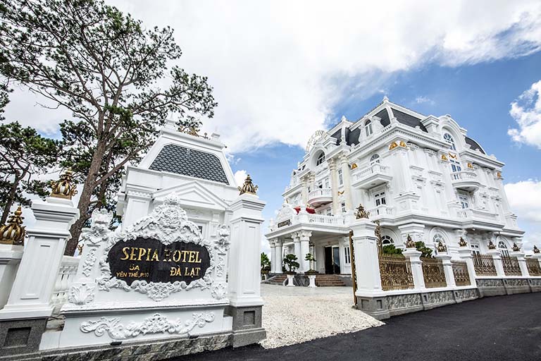 Sepia Hotel DaLat – Khách sạn 3 sao sang trọng tại Đà Lạt