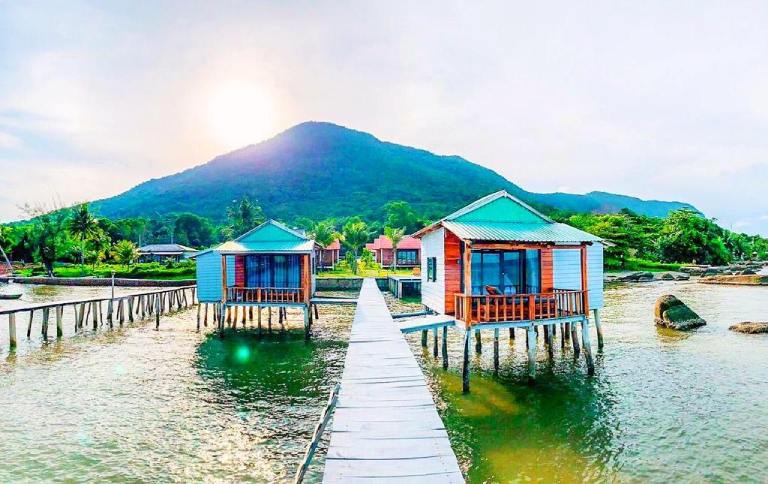 Lotus Home Phú Quốc – Homestay “nổi” giữa biển khơi