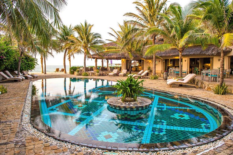 5 khách sạn đẹp có hồ bơi tại mũi né phan thiết