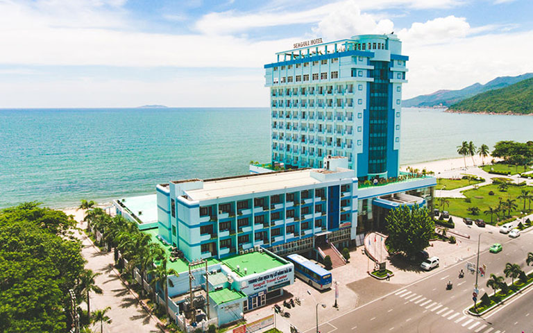 top 10 khách sạn có hồ bơi đẹp tại thành phố quy nhơn, bình định