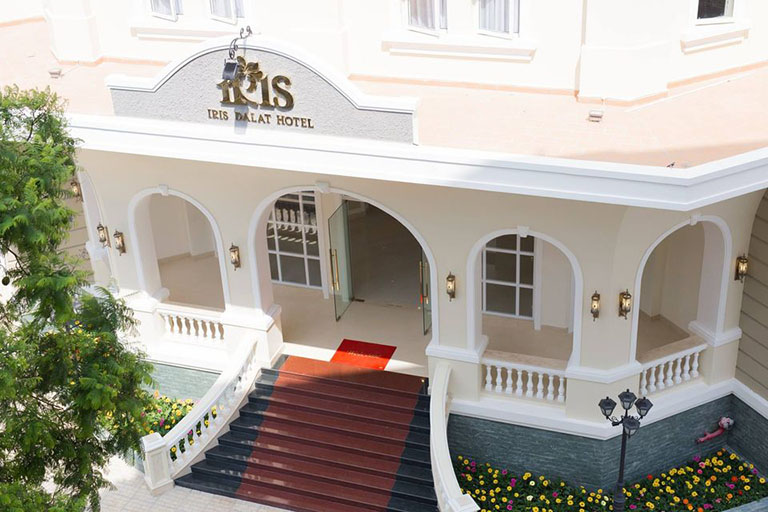 Iris DaLat Hotel – Khách sạn 3 sao đẹp, tiện nghi tại Đà Lạt