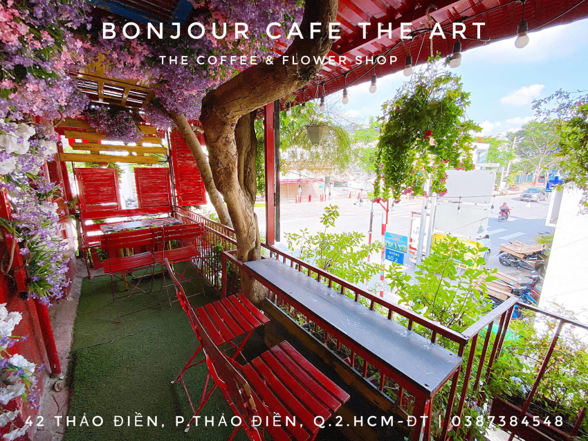 bonjour cafe the art – thế giới cổ tích ngập tràn hoa ở quận 2