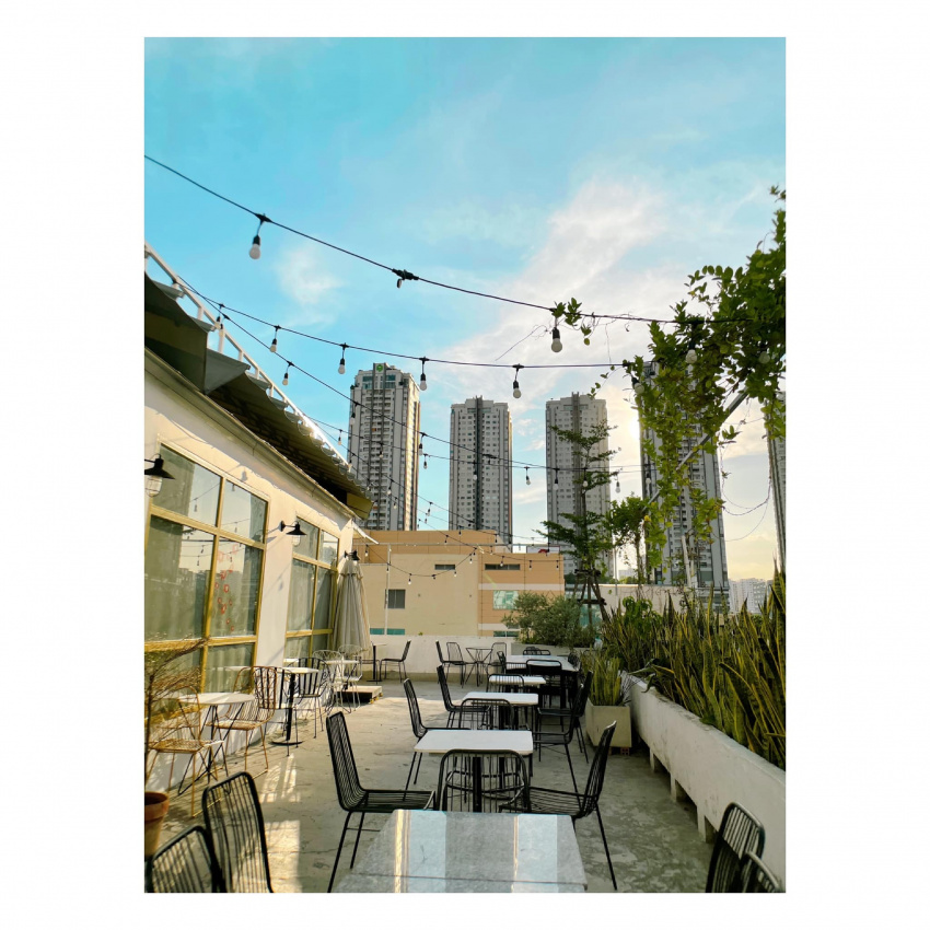 nắng rooftop coffee – quán cà phê sân thượng cực chill quận 7