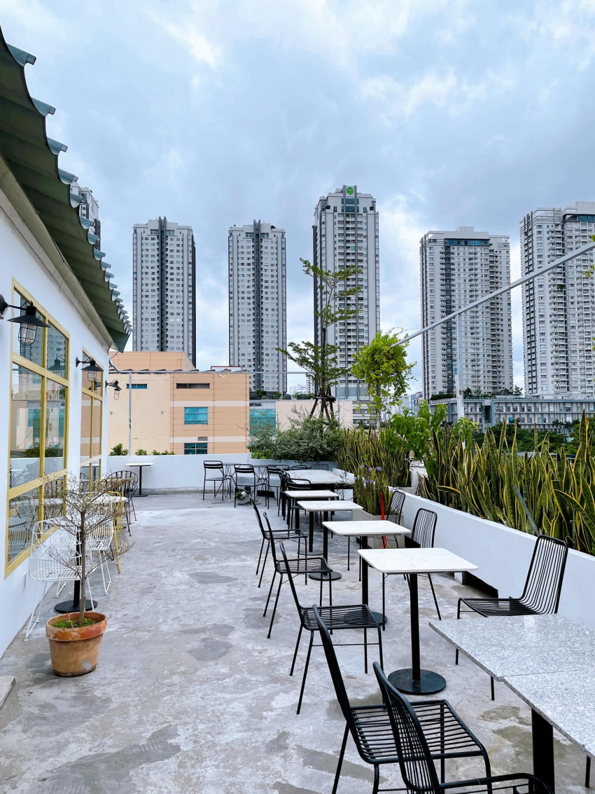 nắng rooftop coffee – quán cà phê sân thượng cực chill quận 7