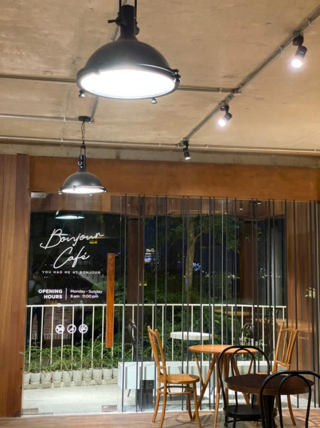 bonjour café – quán cà phê view hồ tây xịn xò