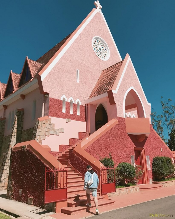 nhà thờ màu hồng, nhà thờ, check-in, check-in tại 5 nhà thờ màu hồng đẹp đốn tim