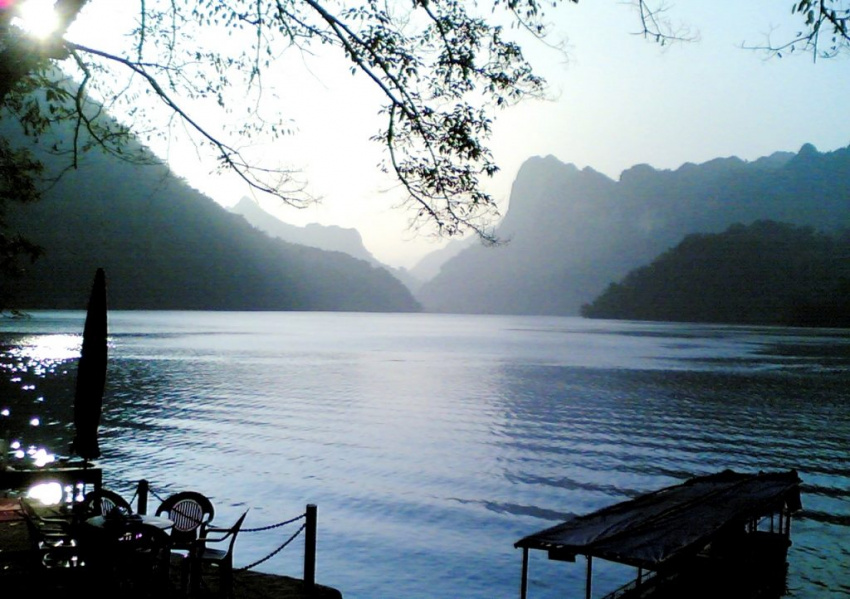 Ngất ngây với 5 hồ nước đẹp nhất Việt nam
