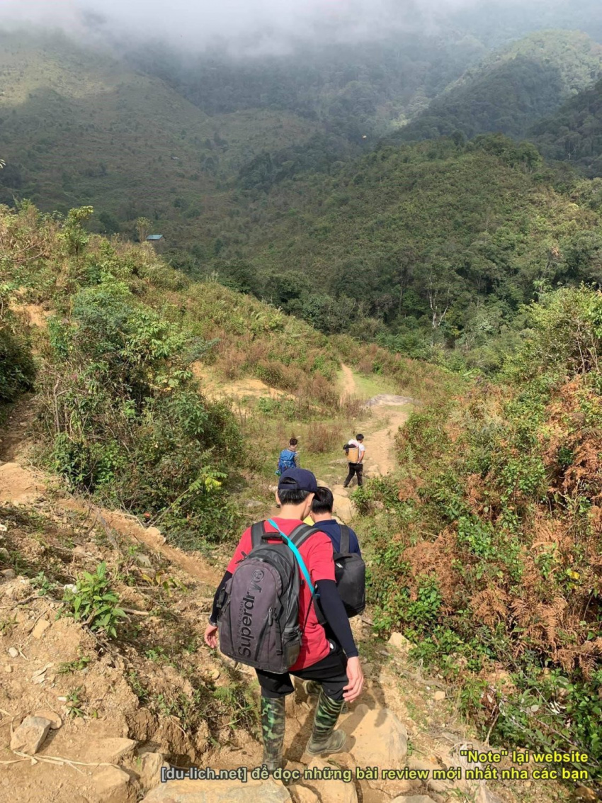 du lịch yên bái có gì đẹp + hấp dẫn, review trekking lùng cúng: “chó còn đi được nữa là người”